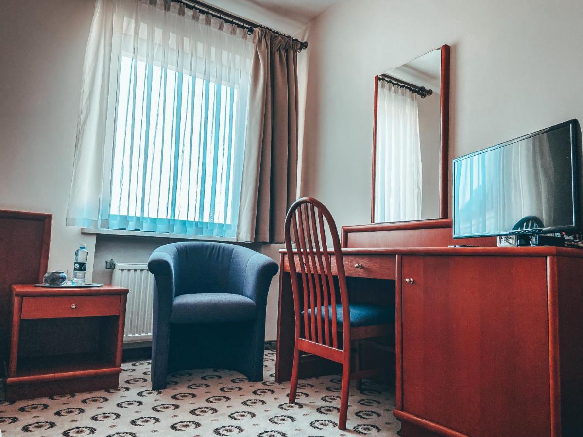 Astoria Bed & Breakfast สฟาร์เซ็นต์ส ภายนอก รูปภาพ