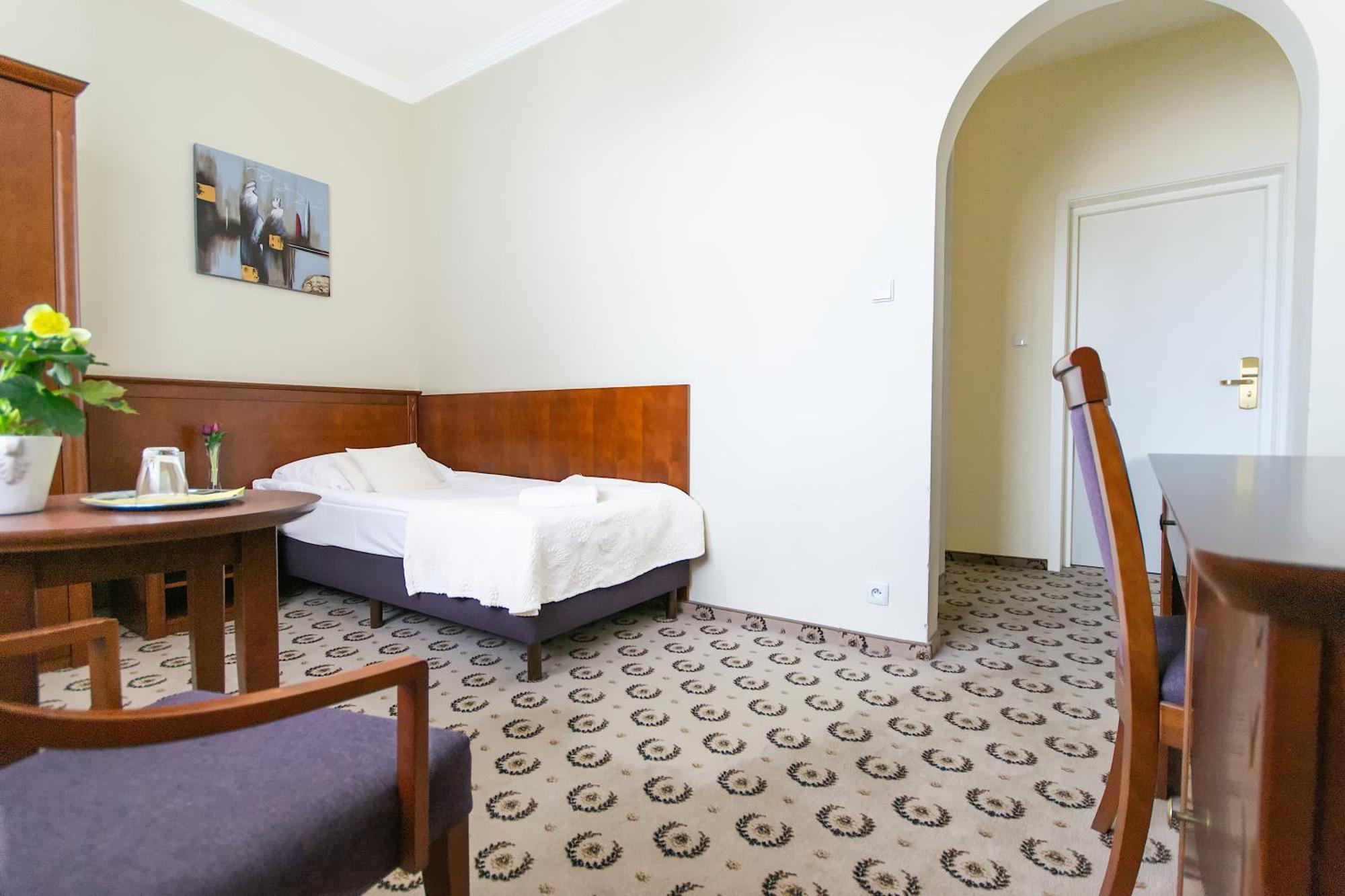 Astoria Bed & Breakfast สฟาร์เซ็นต์ส ภายนอก รูปภาพ
