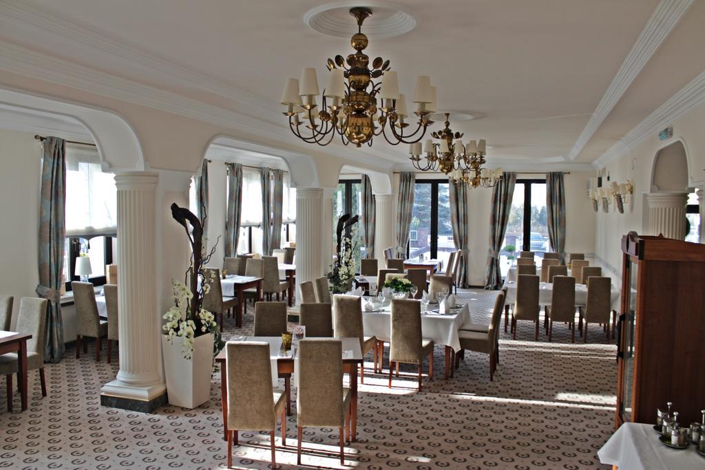 Astoria Bed & Breakfast สฟาร์เซ็นต์ส ภายนอก รูปภาพ